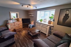 Lounge- click for photo gallery